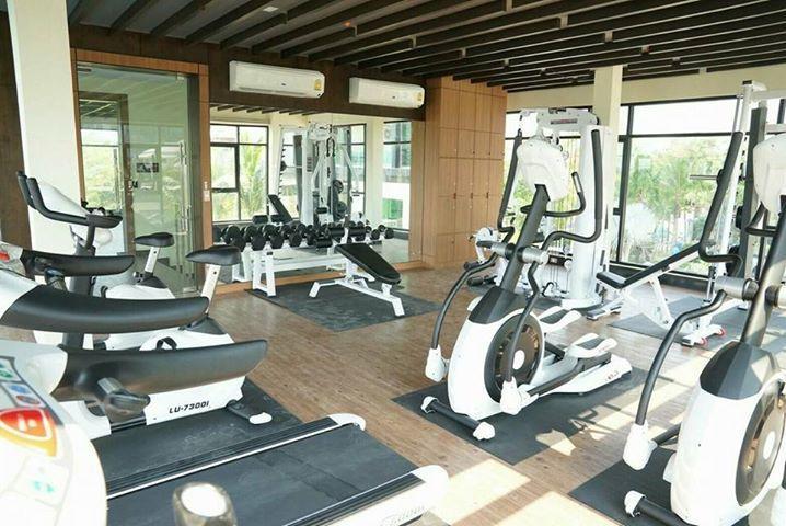 Dusit Grand Condo View Jomtien Beach Buitenkant foto