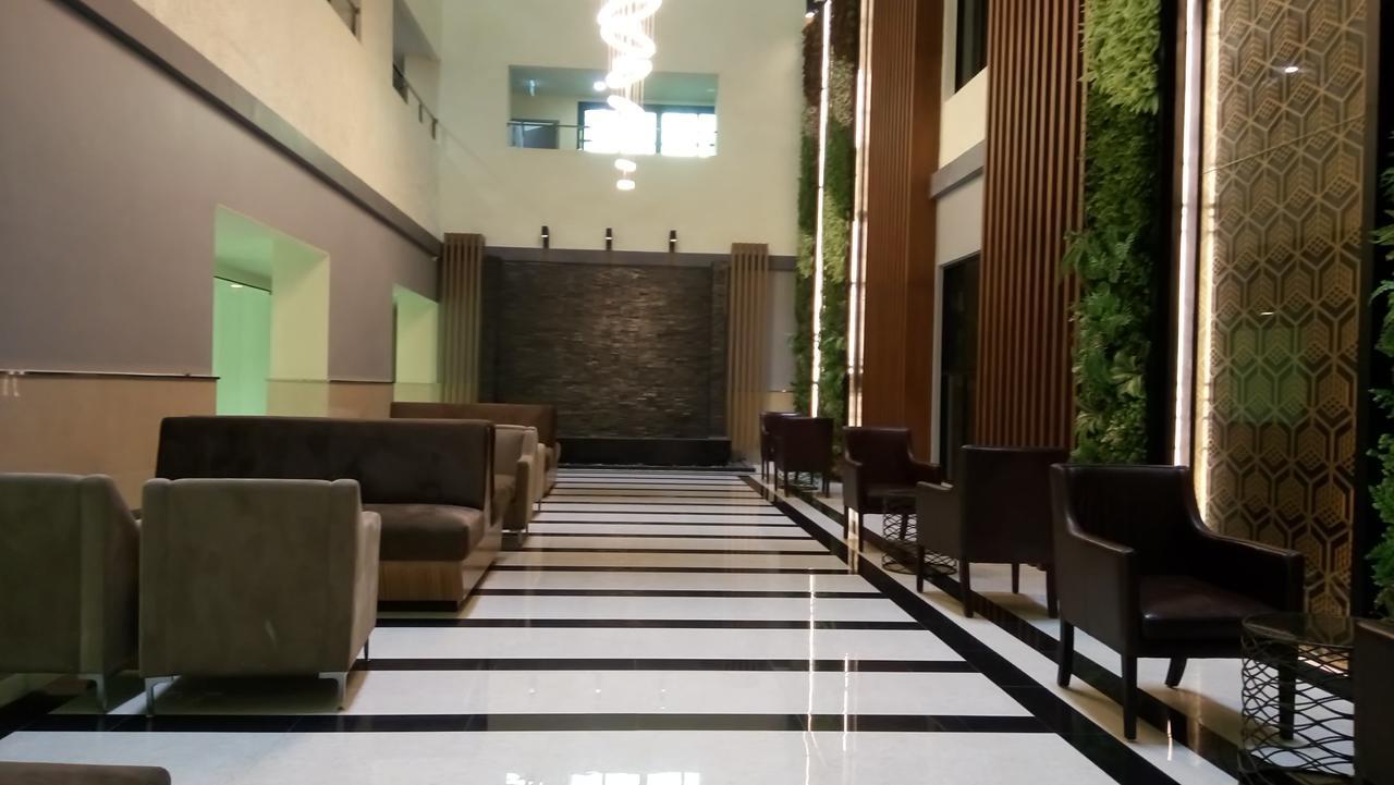Dusit Grand Condo View Jomtien Beach Buitenkant foto